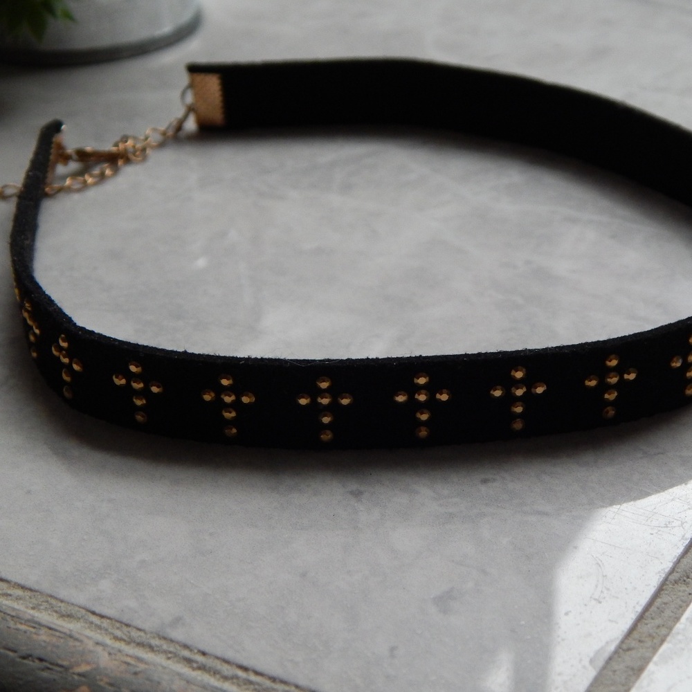 Black & gold cross choker